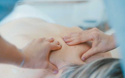 Is there a difference between a chiropractor and a physical therapist?
